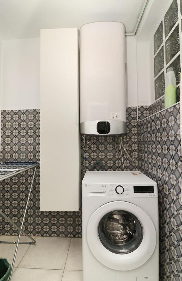 Family Apartment Walking Distance To The Sea And All Amenities Sitio de Calahonda Eksteriør bilde