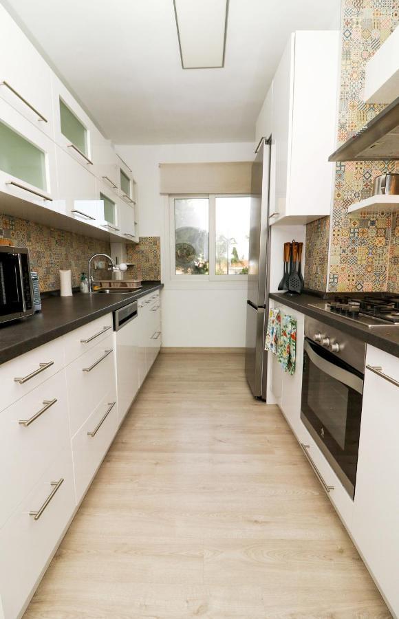 Family Apartment Walking Distance To The Sea And All Amenities Sitio de Calahonda Eksteriør bilde